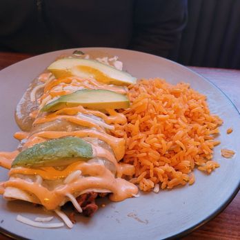 Mezcalito - Durham - Mezcalito burrito with rice - Mexican Near Me - Durham, North Carolina Mezcalito - Durham - Mezcalito burrito with rice - Mexican Near Me - Durham, North Carolina