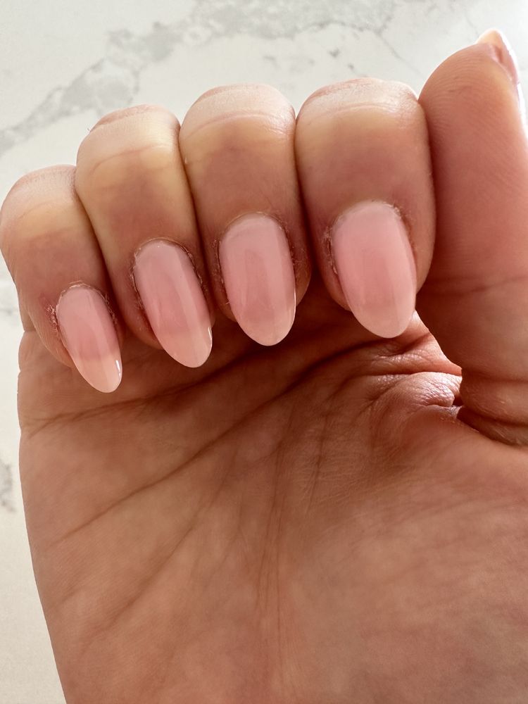 Bestie Nail Spa Logo