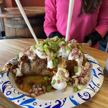 Bully Barbeque - Bully Baked Potato with chilli. - Barbeque Near Me - Goshen, Kentucky