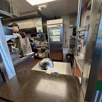 Wingstop - Chicken Wings Near Me - Bridgeport, Connecticut