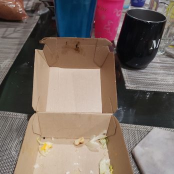 McDonald's - Look at that dirty spot inside my big mac box - Fast Food Near Me - Pacoima, California