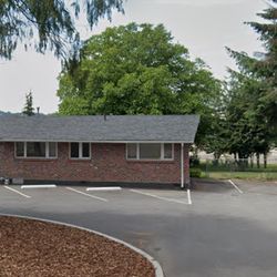 New Directions Counseling - New Directions building and parking lot - DON'T GO HERE!!!!