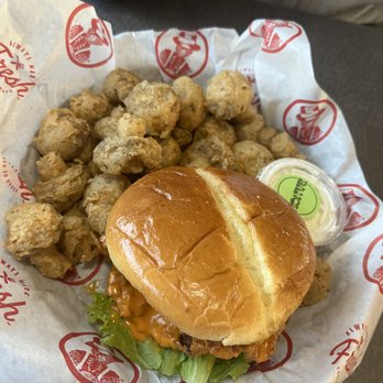 Slim Chickens - Buffalo ranch chicken sandwich - Chicken Wings Near Me - Columbia, Missouri