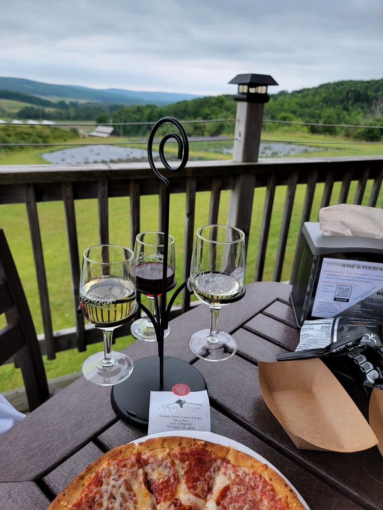 PETOSKEY FARMS VINEYARD & WINERY 102 Photos & 67 Reviews 3720