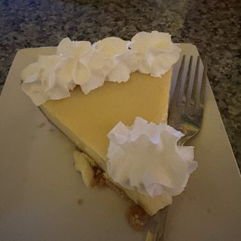 Sunset Grille & Raw Bar - Key lime pie - Seafood Near Me - Marathon, Florida