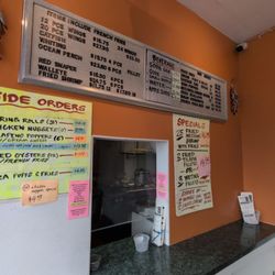 Wings and Seafood To Go - Simply waiting for my to go order