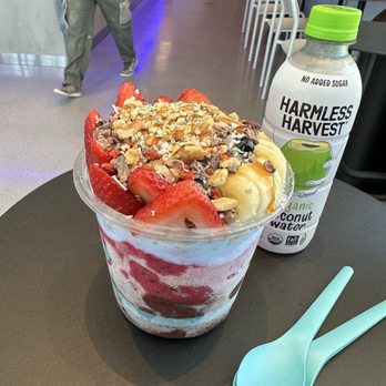 Blue Bowl Superfoods - Acai Bowls Near Me - Oceanside, California