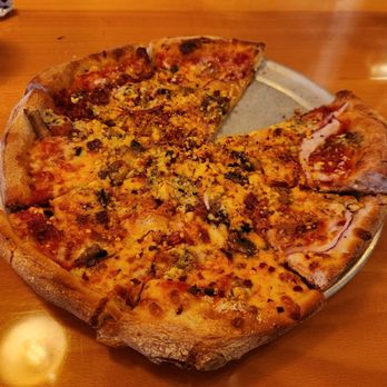 Orlando’s Pizza - Mount Pleasant - Bacon Gorgonzola Pizza, served hot and delicious. - Pizza Near Me - Mount Pleasant, South Carolina