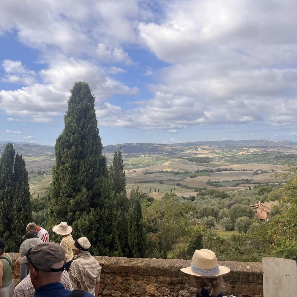 Pienza - View to the south - Landmarks & Historical Buildings Near Me