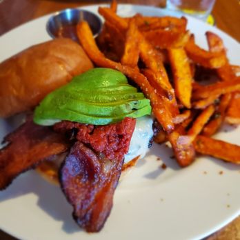 Union Kitchen and Tap Encinitas - Very good burger and the sweet potato fries were so crispy and crunchy! - New American Near Me - Encinitas, California Union Kitchen and Tap Encinitas - Very good burger and the sweet potato fries were so crispy and crunchy! - New American Near Me - Encinitas, California