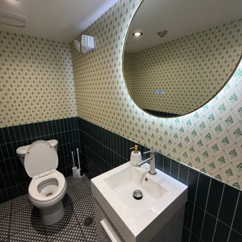 Susie's Rise & Dine - One of 3 individual gender neutral washrooms in the basement - Diners Near Me - Toronto, Ontario Susie's Rise & Dine - One of 3 individual gender neutral washrooms in the basement - Diners Near Me - Toronto, Ontario