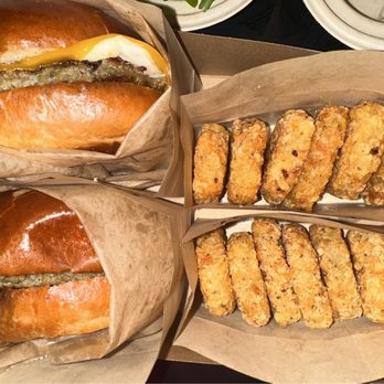Eggslut - Breakfast & Brunch Near Me - Las Vegas, Nevada