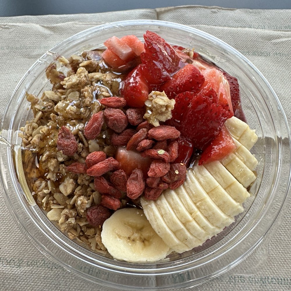 Clean Juice - Berry Bowl - Juice Bars & Smoothies Near Me - Pooler, Georgia