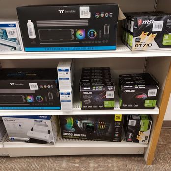 Micro Center - Computers Near Me - Chicago, Illinois