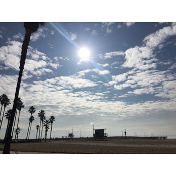Venice Beach Boardwalk - Beaches Near Me - Venice, California Venice Beach Boardwalk - Beaches Near Me - Venice, California