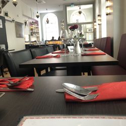 Lilla Karachi - Restaurant Inside