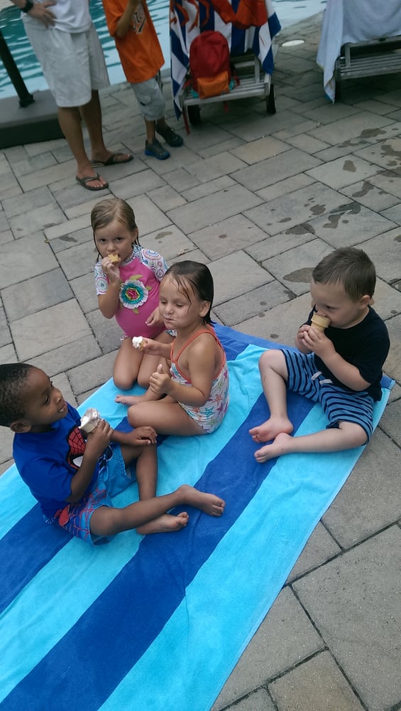 A Giants Preschool - childcare center in Edgewater, MD