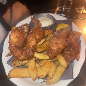 Armitage Alehouse - Fish and chips - Pubs Near Me - Chicago, Illinois