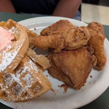 Metro Diner - Fired chicken in waffles - Diners Near Me - Brandon, Florida Metro Diner - Fired chicken in waffles - Diners Near Me - Brandon, Florida