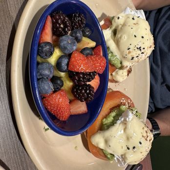 Snooze, an A.M. Eatery - Eggs Benedict with Smashed Avocado Benny* The fruit was fresh and delicious. - Breakfast & Brunch Near Me - Tempe, Arizona