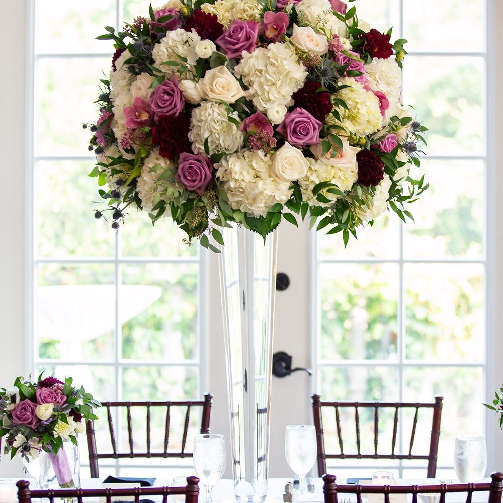 Park Cities Petals - Gorgeous flowers for the head table at my wedding on 7/28/18 - Florists Near Me - Dallas, Texas