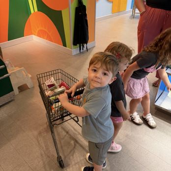 Modesto Children's Museum - Shopping for groceries - Children's Museums Near Me - Modesto, California Modesto Children's Museum - Shopping for groceries - Children's Museums Near Me - Modesto, California