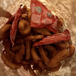 Nino’s NY Style Pizza & Italian Restaurant - Curly Fries