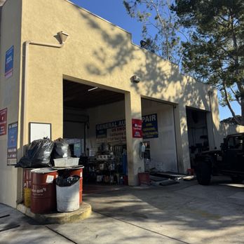 US Smog Check - The back of the smog station - Smog Check Stations Near Me - Irvine, California US Smog Check - The back of the smog station - Smog Check Stations Near Me - Irvine, California