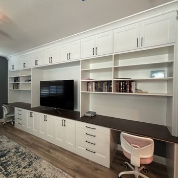 Closets & Beyond - Cabinetry Near Me - Brentwood, California Closets & Beyond - Cabinetry Near Me - Brentwood, California
