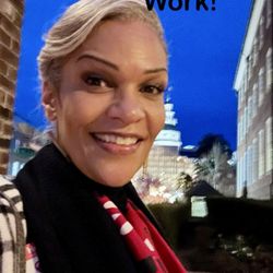 Lash Moi Salon - Lashes at work, advocating for educators and students!