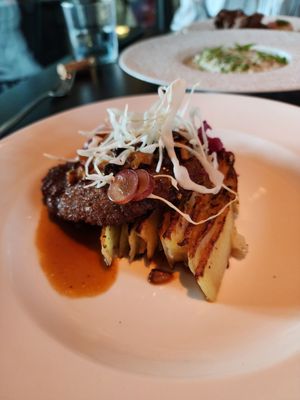 The Restaurant at Albert by null