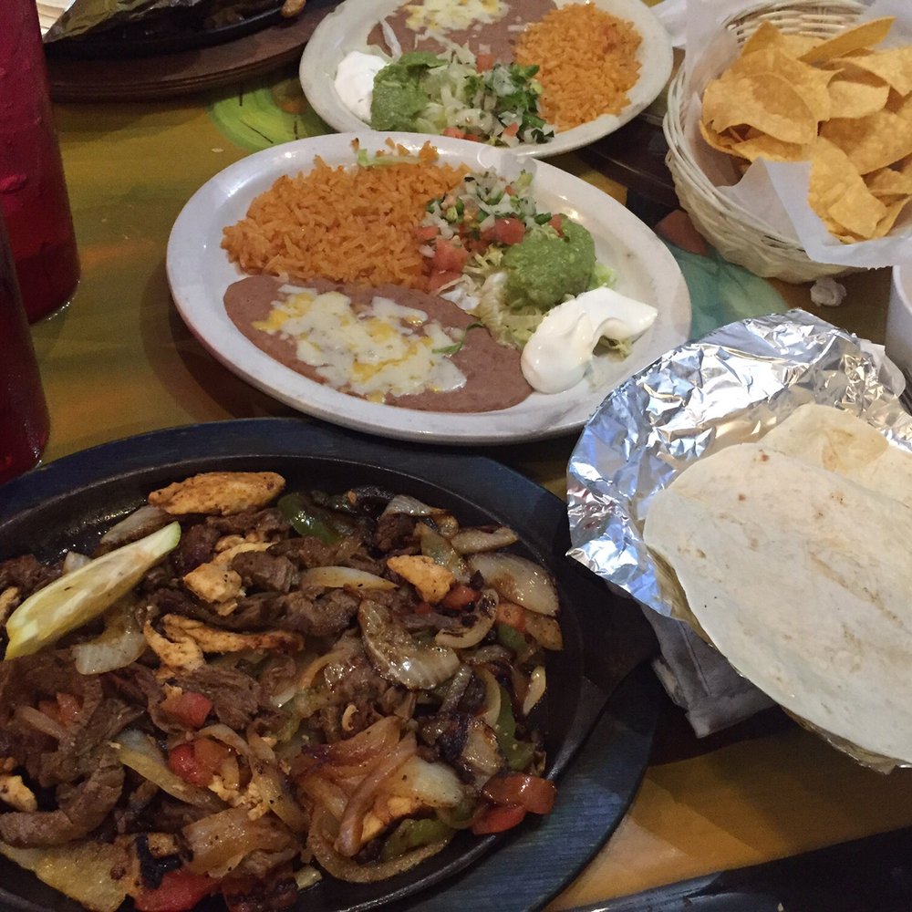 El Patio - Steak and chicken fajitas - Mexican Near Me - Natchitoches, Louisiana