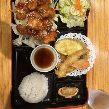 Sushi Michi - Sushi Bars Near Me - Phoenix, Arizona
