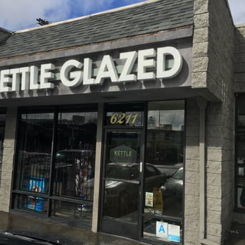 Kettle Glazed Doughnuts - Donuts Near Me - Hollywood, California