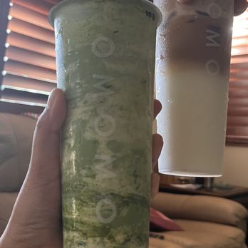 OMOMO Tea Shoppe - Omomo Matcha and Cafe Latte with Tiramisu - Coffee & Tea Near Me - Irvine, California