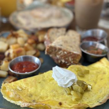 First Watch - Chile & chorizo omelette - Breakfast & Brunch Near Me - University Heights, Ohio First Watch - Chile & chorizo omelette - Breakfast & Brunch Near Me - University Heights, Ohio