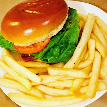 Morris Park Inn - Bacon cheeseburger deluxe... not pictured: pickle I already ate 🤷♀️ - Sports Bars Near Me - Bronx, New York Morris Park Inn - Bacon cheeseburger deluxe... not pictured: pickle I already ate 🤷♀️ - Sports Bars Near Me - Bronx, New York