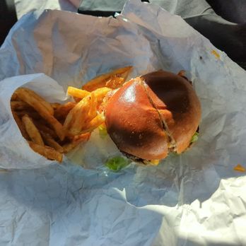 Lucky's Drive In - This is the bacon cheeseburger. - Burgers Near Me - Tacoma, Washington Lucky's Drive In - This is the bacon cheeseburger. - Burgers Near Me - Tacoma, Washington