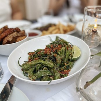Cara Restaurant - Fried Shishito Peppers - Instagram @friesandchives - New American Near Me - Los Angeles, California Cara Restaurant - Fried Shishito Peppers - Instagram @friesandchives - New American Near Me - Los Angeles, California