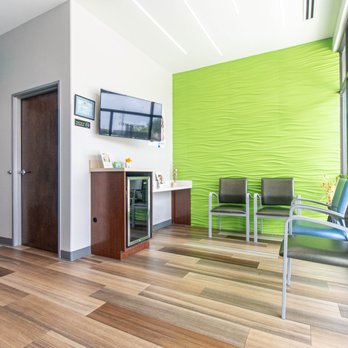 Harwood Smiles | Dentist Euless - Harwood Smiles waiting room - General Dentistry Near Me - Euless, Texas Harwood Smiles | Dentist Euless - Harwood Smiles waiting room - General Dentistry Near Me - Euless, Texas