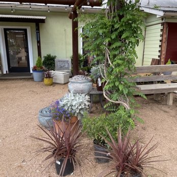 Spring Creek Gardens - Landscaping Near Me - Spring Branch, Texas