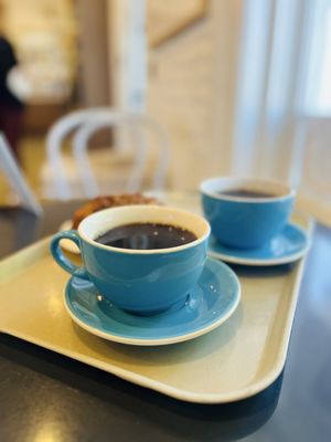 Ellie's Table by null