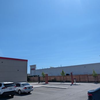 Burger King - Drive-thru entrance - Burgers Near Me - Vaughan, Ontario Burger King - Drive-thru entrance - Burgers Near Me - Vaughan, Ontario