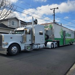 Here is the Mayflower Truck that Chipman Relocation managed for us. Great team! Here is the Mayflower Truck that Chipman Relocation managed for us. Great team!