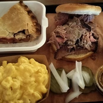 Humble Pig Smokery - Pie, 2 meat sandwich and mac & cheese - Barbeque Near Me - Clear Lake, South Dakota Humble Pig Smokery - Pie, 2 meat sandwich and mac & cheese - Barbeque Near Me - Clear Lake, South Dakota
