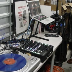 Logo Audio Video