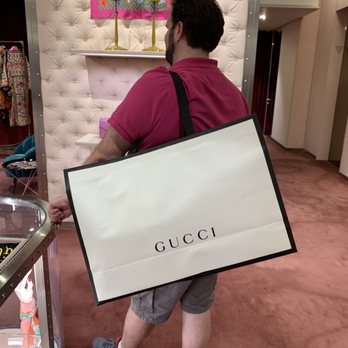 Gucci New York Flagship - Leather Goods Near Me - New York, New York Gucci New York Flagship - Leather Goods Near Me - New York, New York