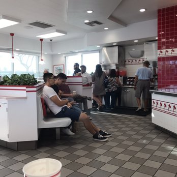 In-N-Out Burger - Drink station and folks waiting for their order - Burgers Near Me - Long Beach, California In-N-Out Burger - Drink station and folks waiting for their order - Burgers Near Me - Long Beach, California