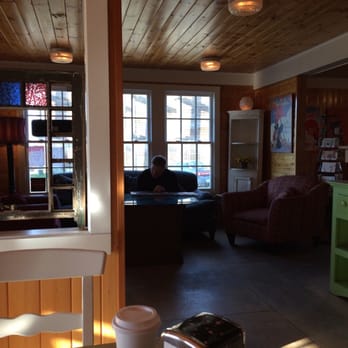Surfhouse Espresso - Inside - Coffee & Tea Near Me - Pacific Beach, Washington