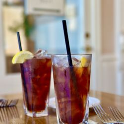Victorian Inn - Robust iced tea! Delicious.